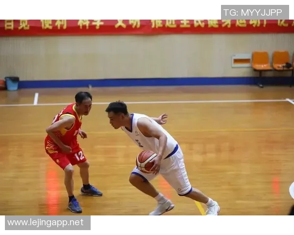 实时新闻深圳篮球队在邀请赛中的比赛经验与表现分析与点评